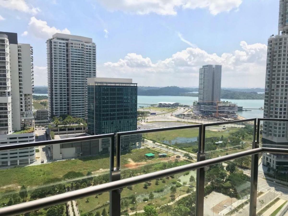 Almas Suites Puteri Harbour Nusajaya  Exteriér fotografie